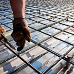 Стальная арматура: рифленая и гладкая – виды и применение в строительстве